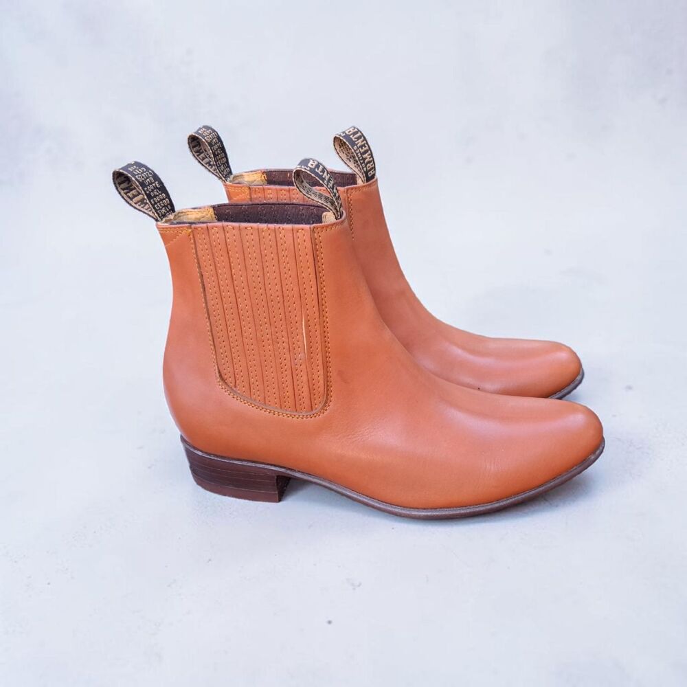 ARMENTA Men's Size 9.5 Wide Leather Chelsea Boots- Mexico Size 28EE
